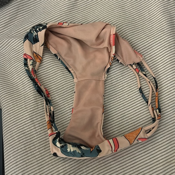 NWOT Billabong Pink Floral Bikini - Picture 4 of 4